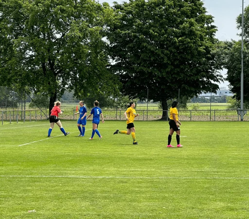 Fanionteam verliert Duell mit Rafzerfeld - S'Zwei und S'Drü feiern Siege — Foto 3