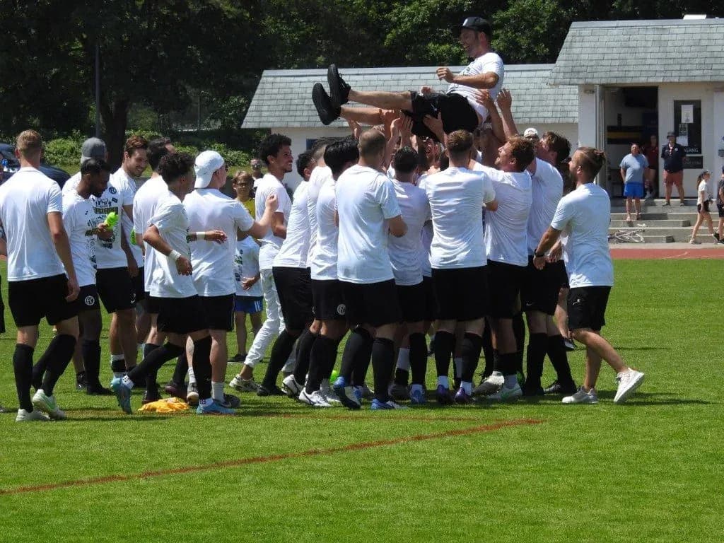 Der FCO ist zurück in der dritten Liga! — Foto 5