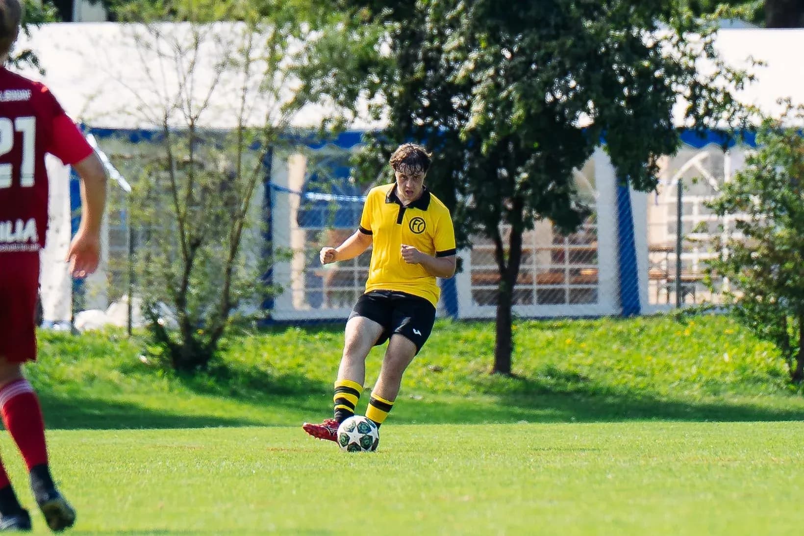 Knappe Derby-Niederlage aber Rückkehr von Legende — Foto 4