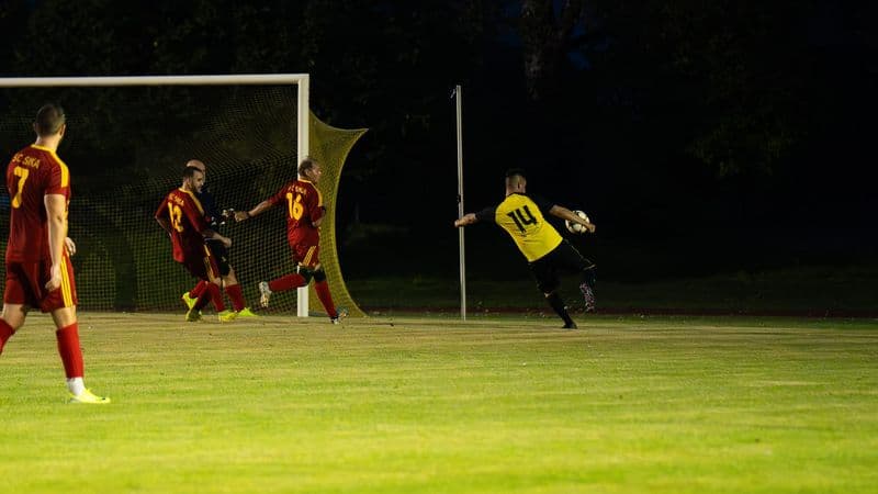 Cup: Die Erste wirft einen Zweitligisten raus