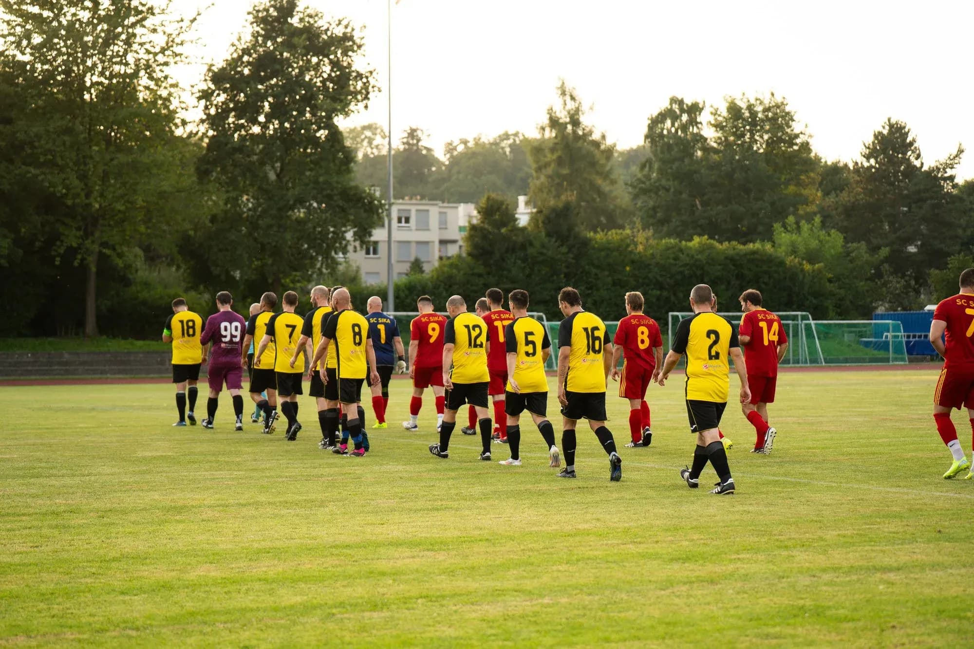 Impressionen vom Ü30-Spiel gegen SIKA — Foto 2