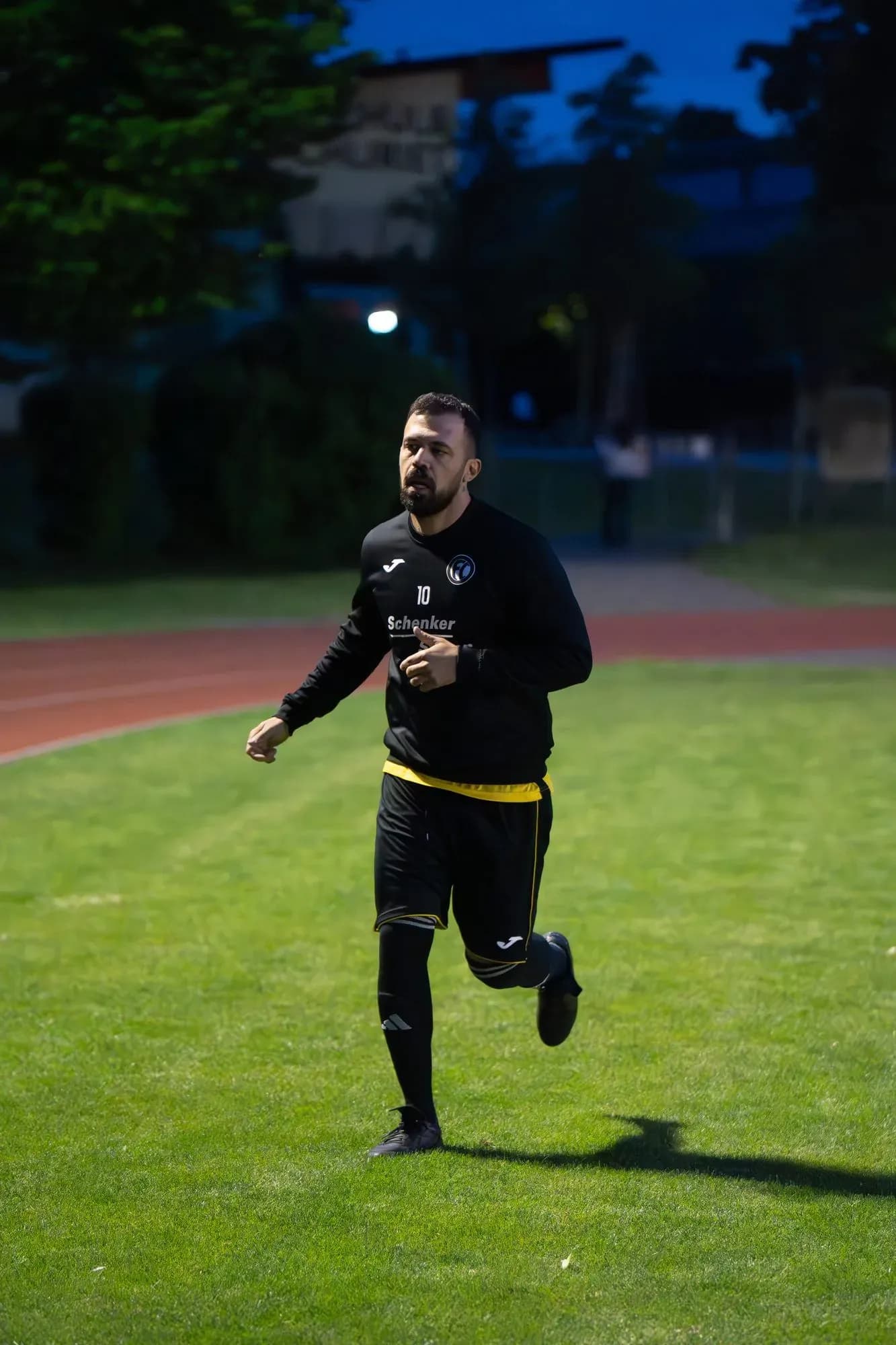 Riesenjubel nach Last-Second-Freistoss bei den Ü30 — Foto 8