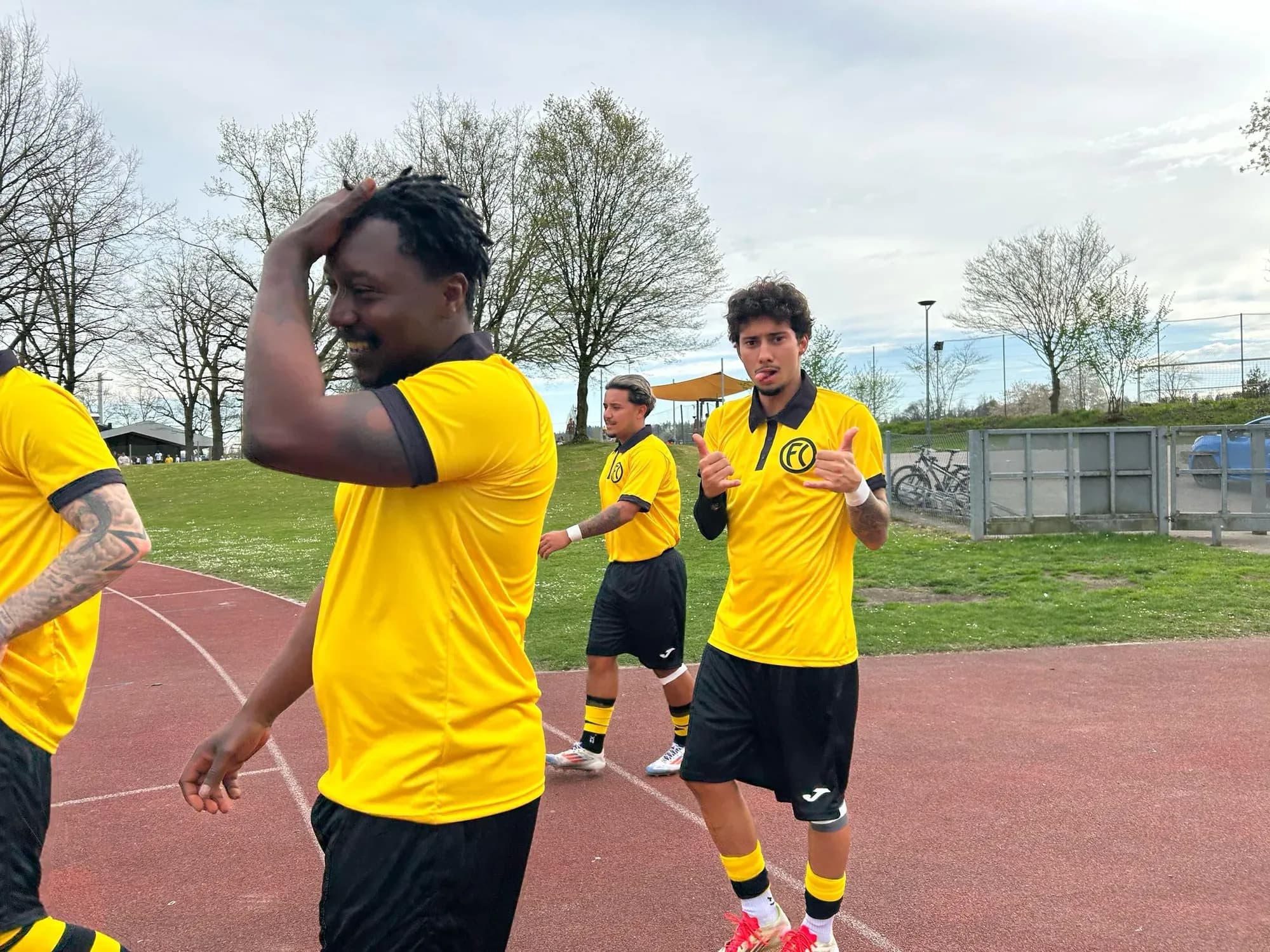 Jubiläumssieg im Sondertrikot — Foto 5